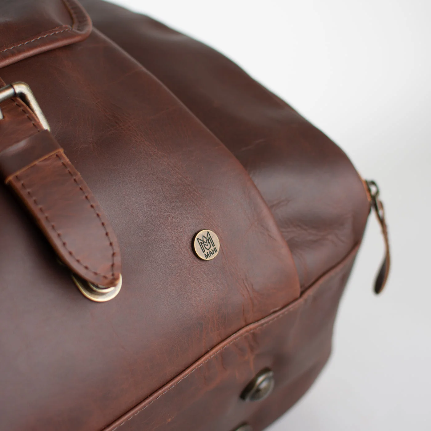 Branded Leather Duffle & Travel Bag - Image 8