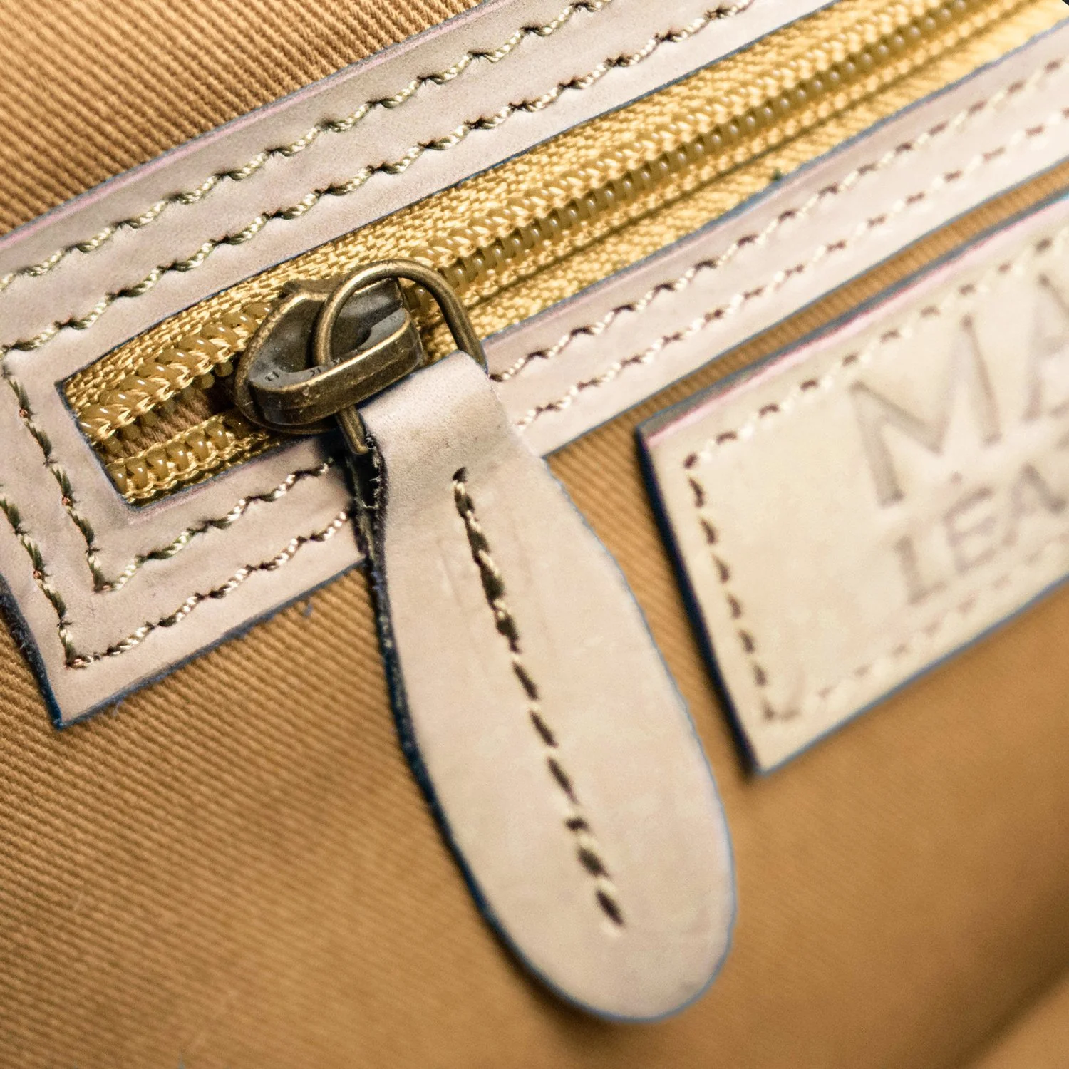The Classic Holdall (Cognac) - Image 6
