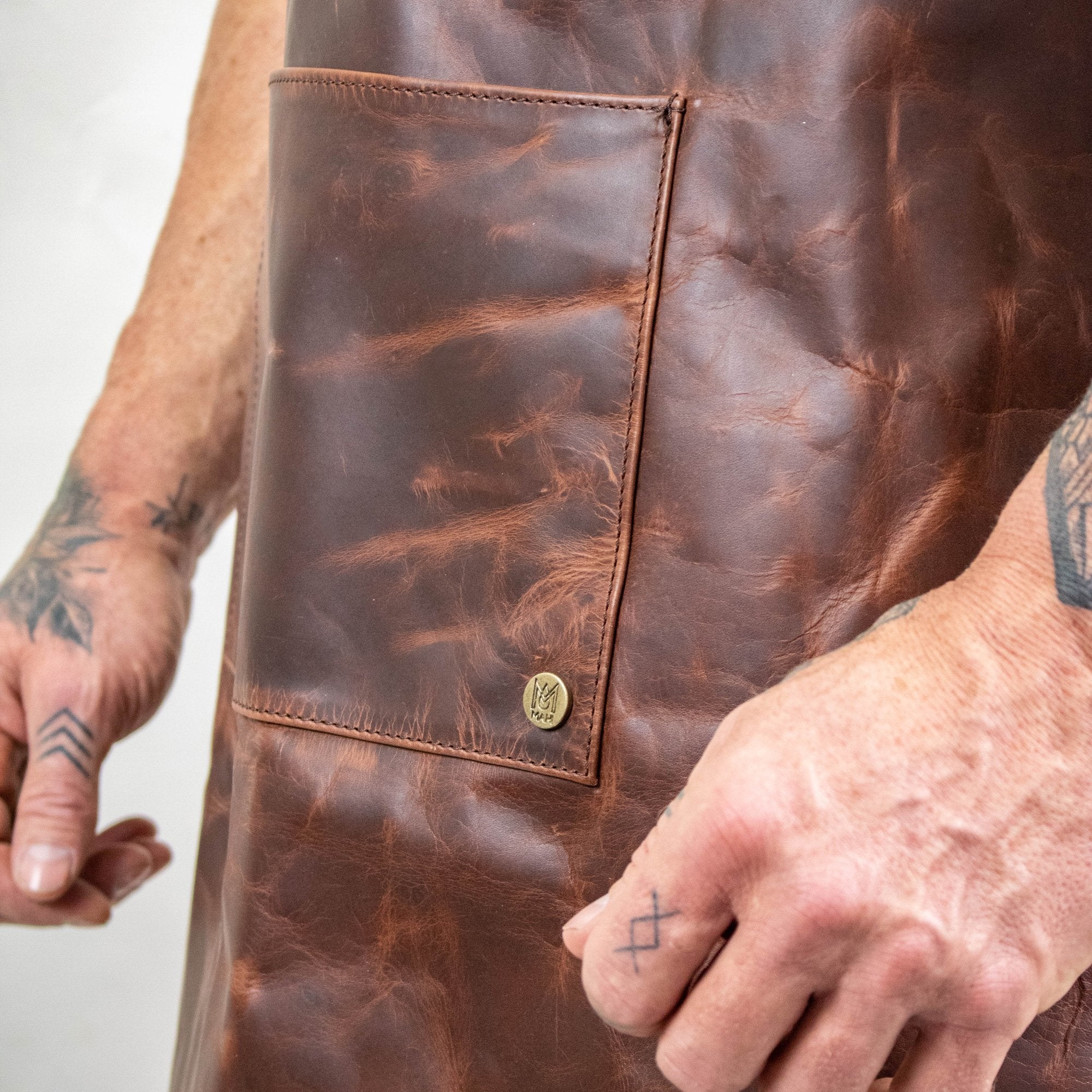 Classic Leather Apron - Image 8