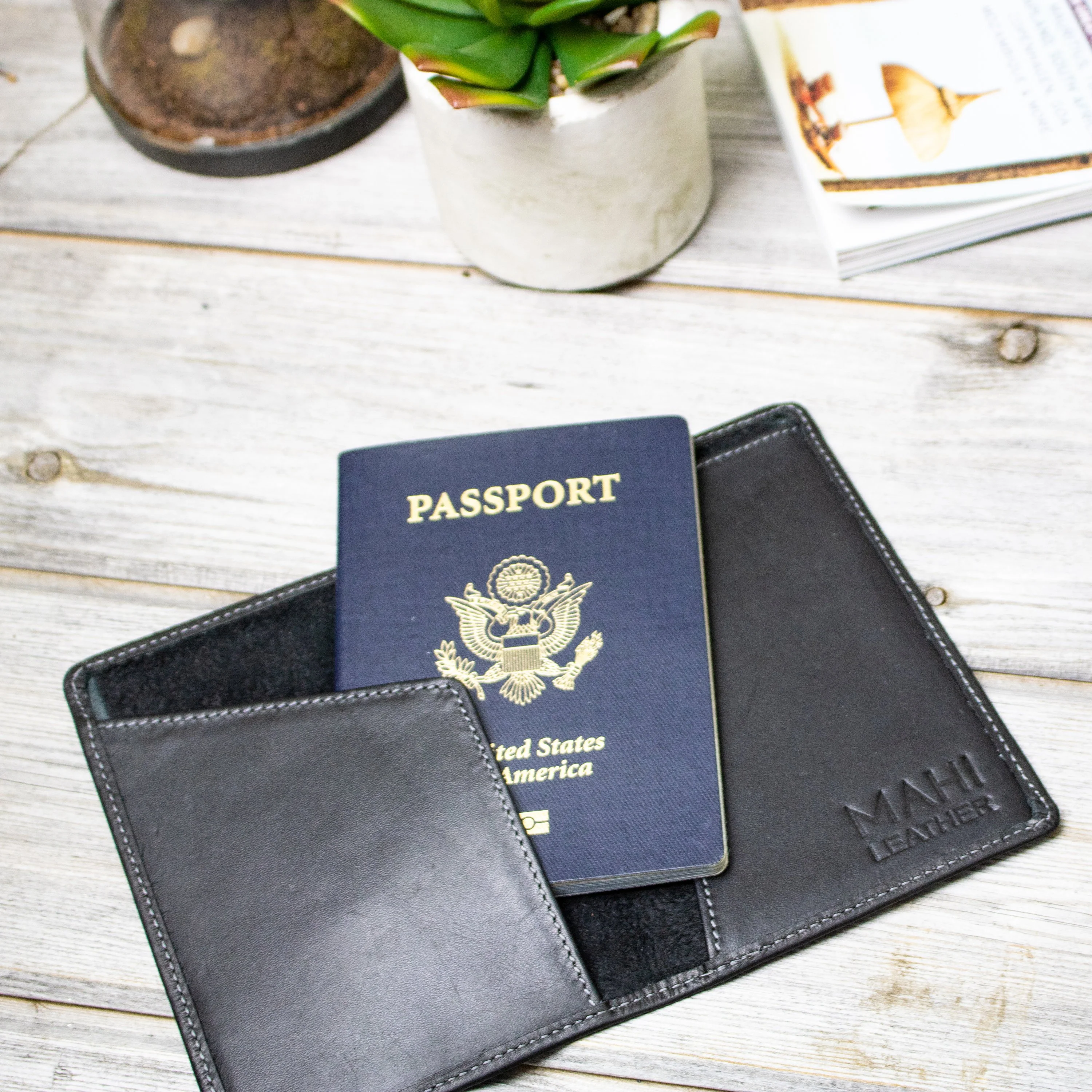 The Classic Passport Cover - Image 2