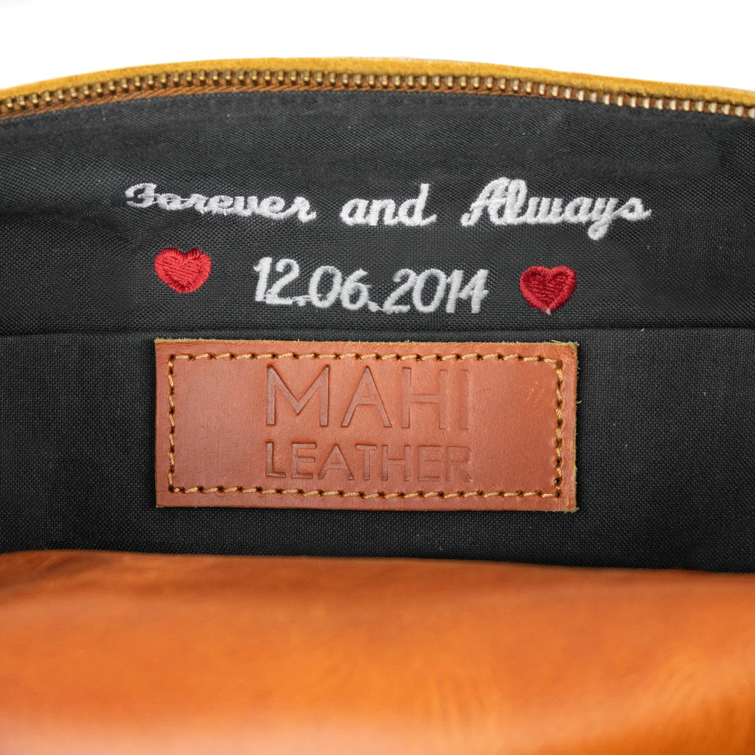 The Classic Wash Bag (Tan) - Image 7